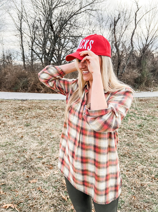 'BACKS low profile curved bill